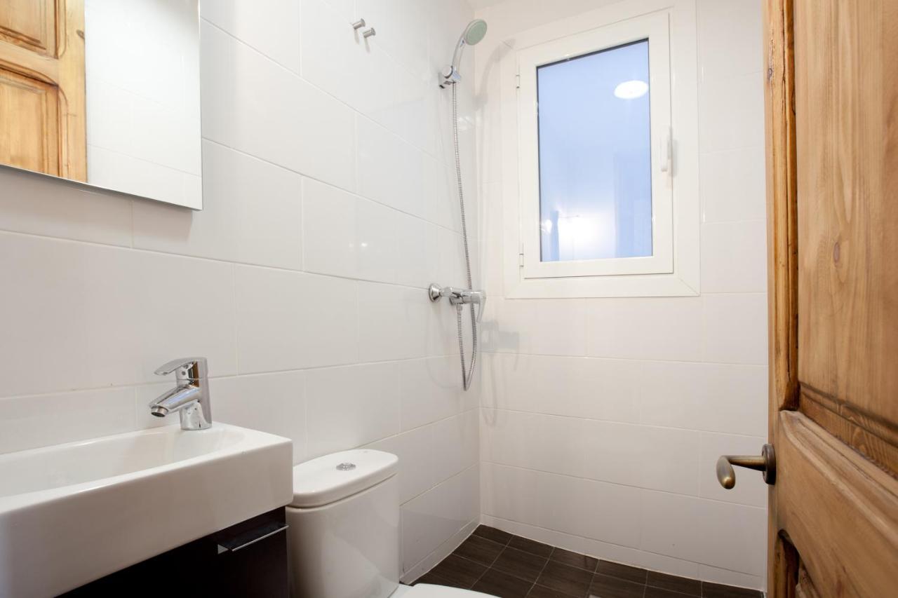 Beautiful Eixample Flat For Families Leilighet